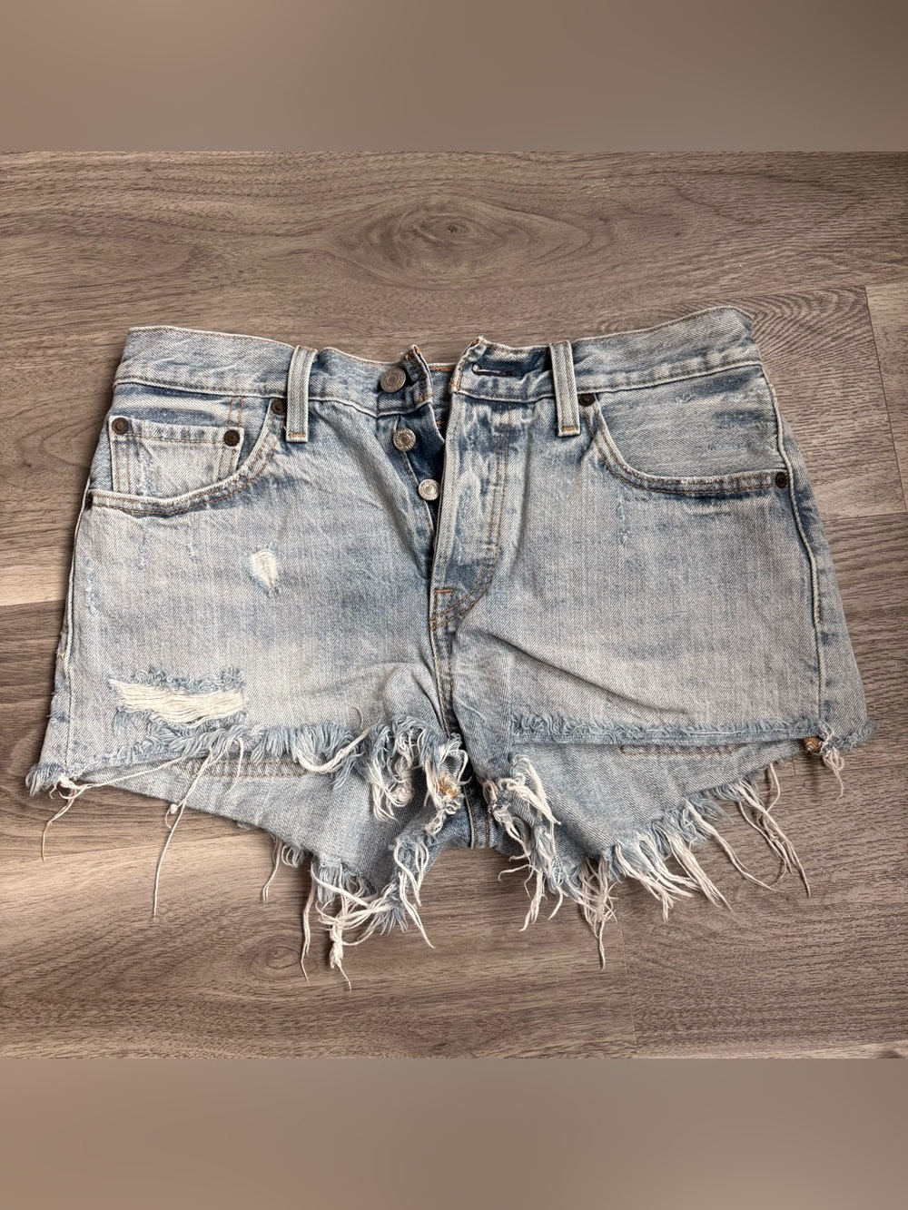 Levi’s 501 Original Distressed Denim Shorts | W27 | Light Wash Button Fly